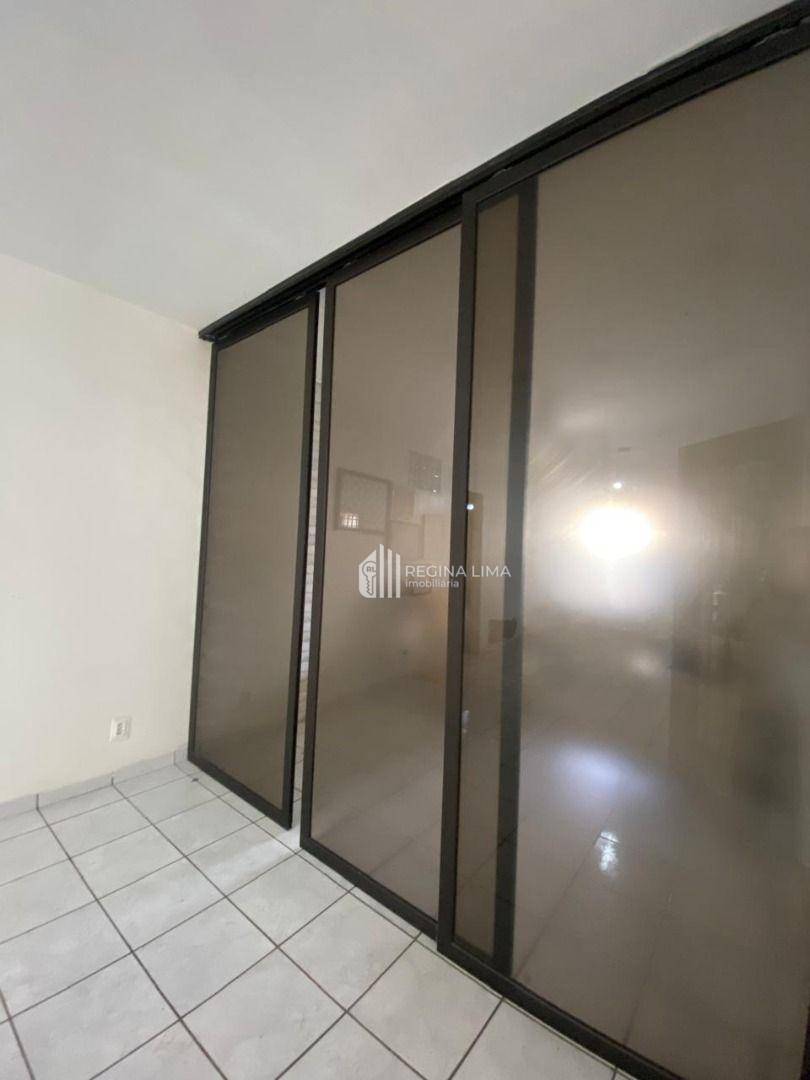 Casa de Condomínio à venda com 3 quartos, 300m² - Foto 8