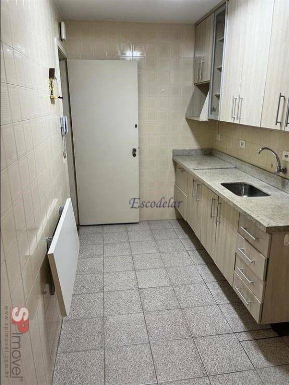 Apartamento à venda com 2 quartos, 62m² - Foto 4