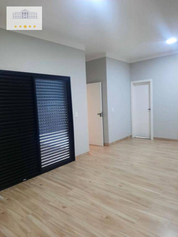 Casa à venda com 3 quartos, 300m² - Foto 3