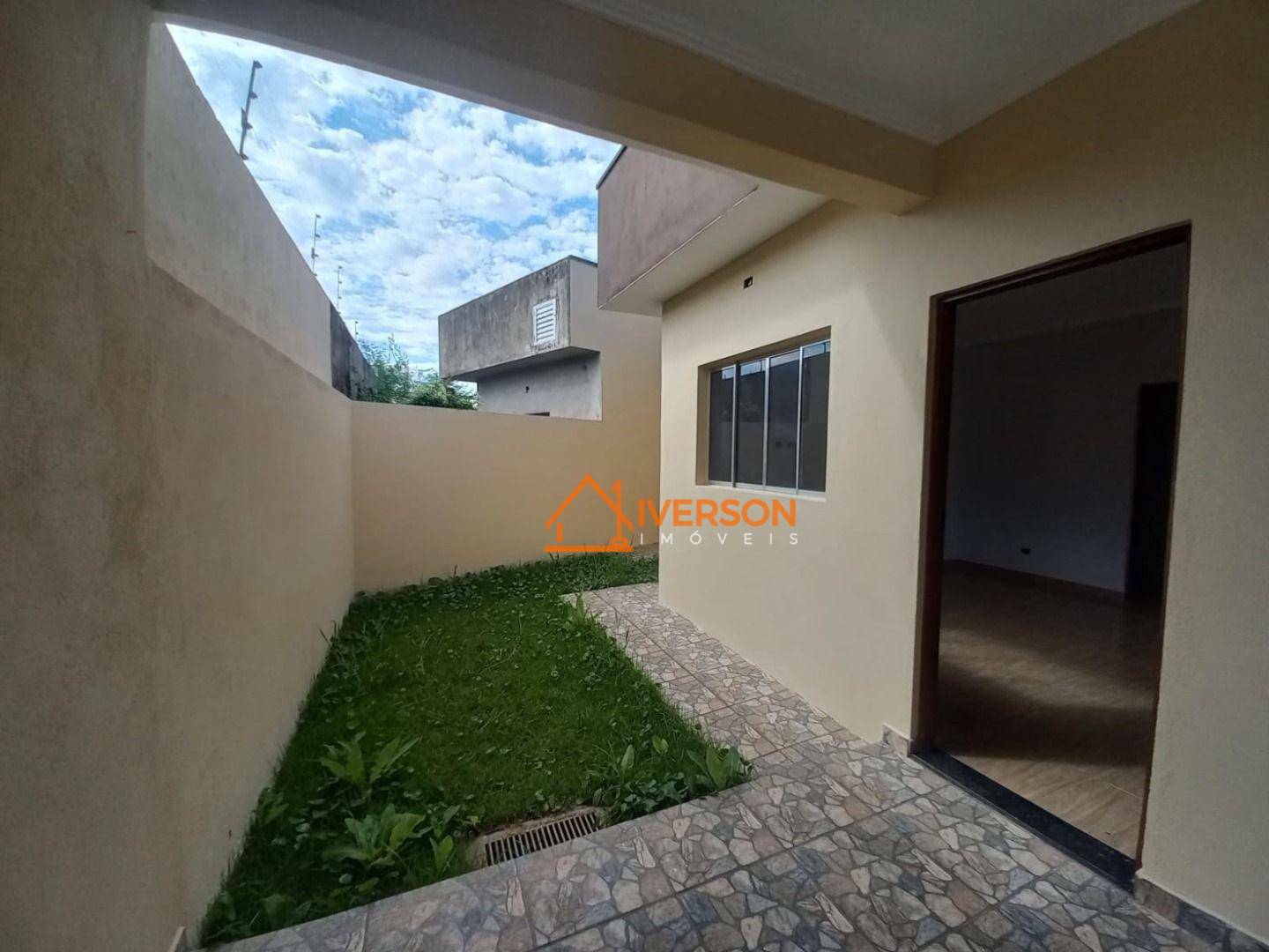 Casa à venda com 2 quartos, 66m² - Foto 14