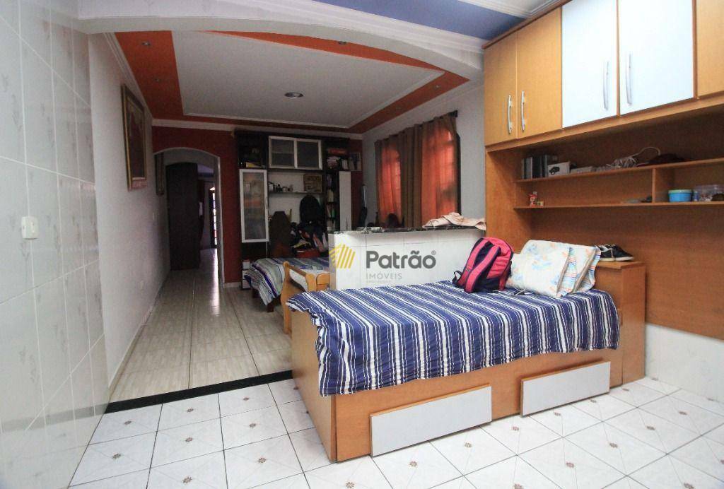 Sobrado à venda com 3 quartos, 211m² - Foto 11