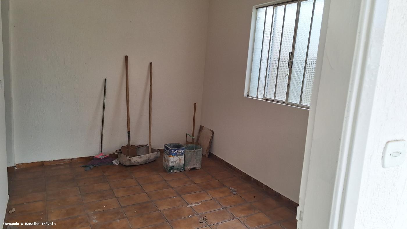 Casa à venda com 3 quartos, 250m² - Foto 10