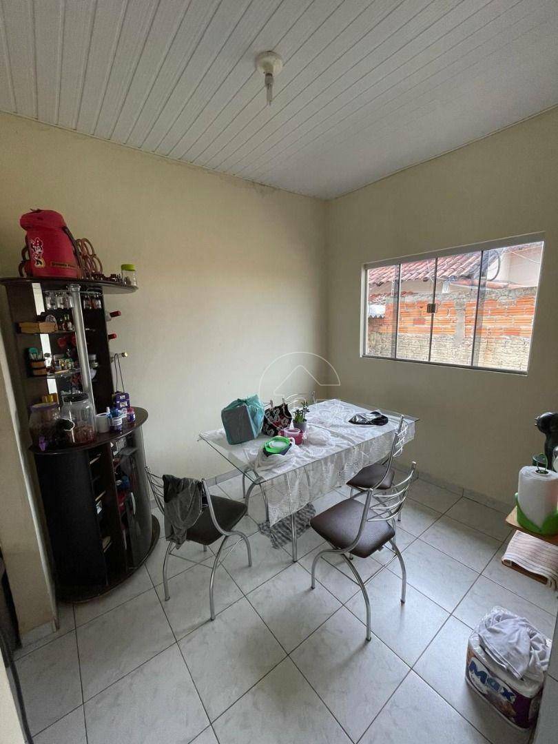 Casa à venda com 3 quartos, 86m² - Foto 4