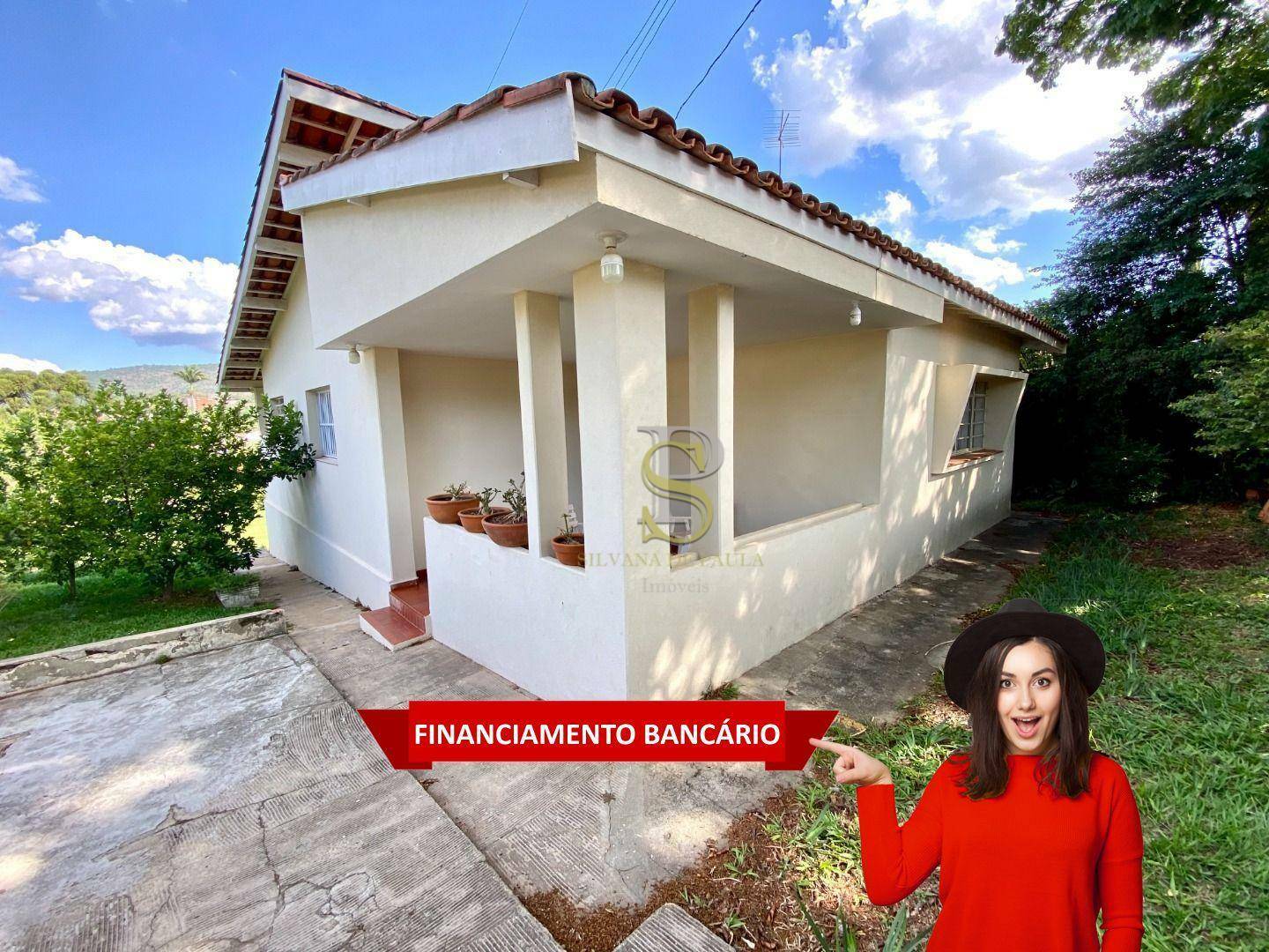 Casa à venda com 2 quartos, 110m² - Foto 1