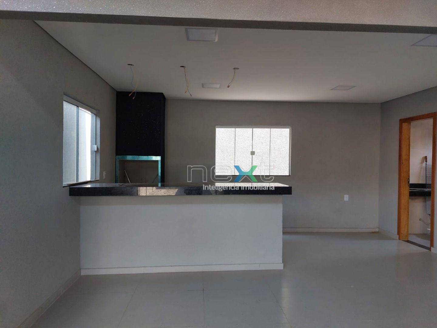 Casa à venda com 3 quartos, 230m² - Foto 3