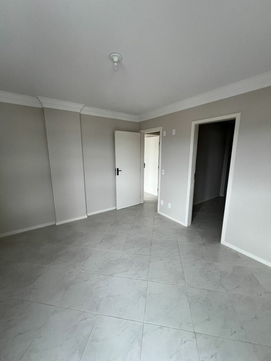 Apartamento à venda com 3 quartos, 136m² - Foto 32