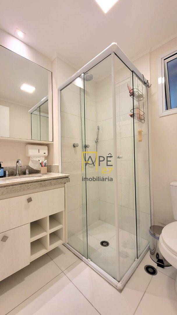 Apartamento à venda com 2 quartos, 67m² - Foto 17