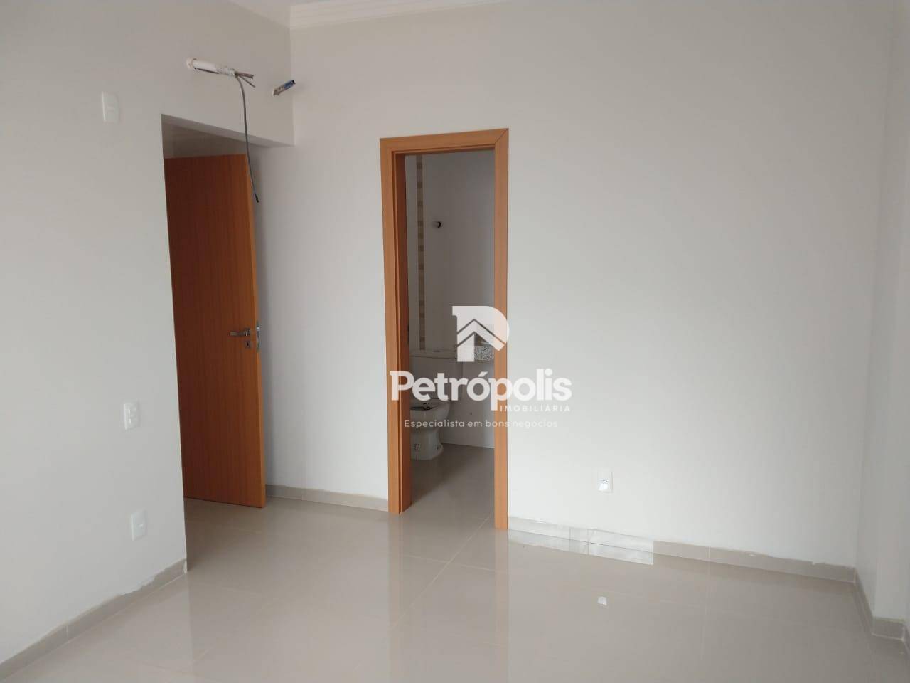 Apartamento à venda com 3 quartos, 77m² - Foto 9