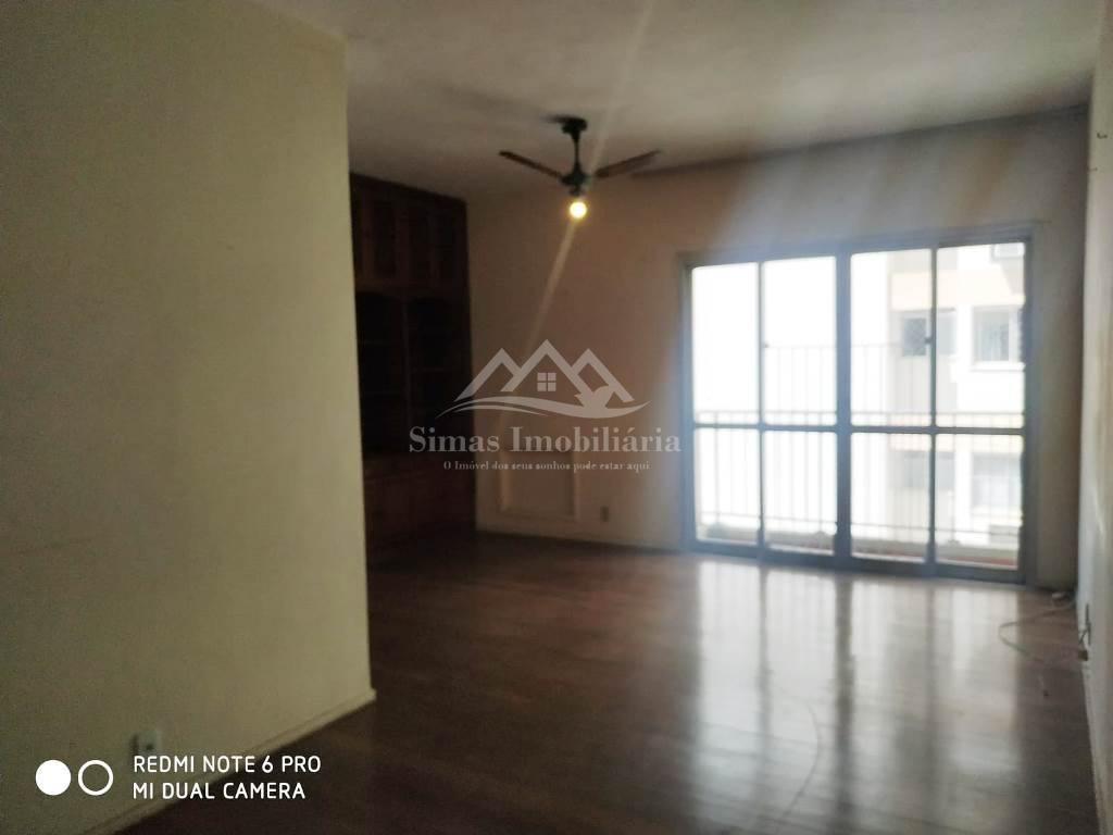 Apartamento para alugar com 3 quartos, 124m² - Foto 1