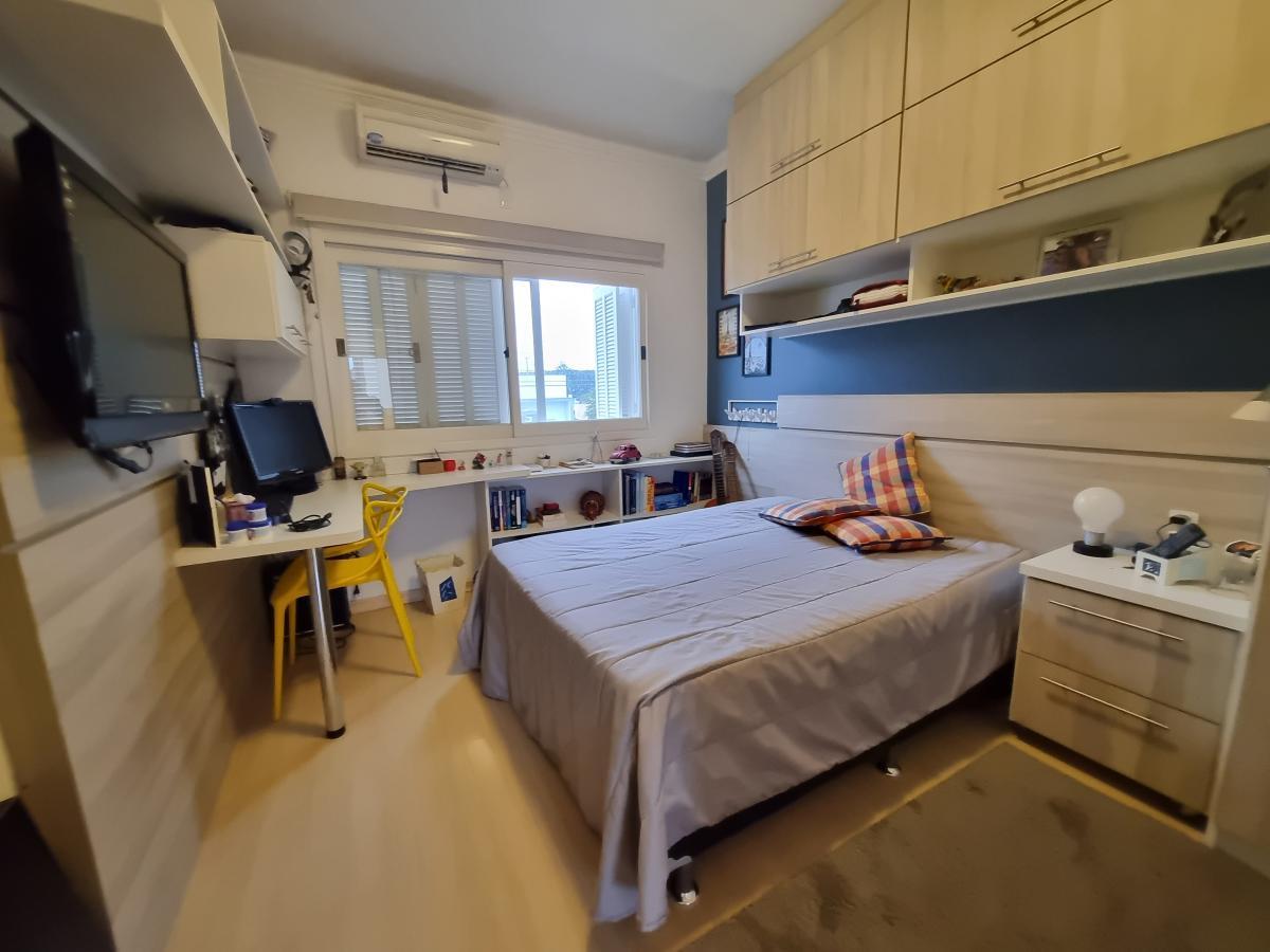 Casa à venda com 3 quartos, 161m² - Foto 8