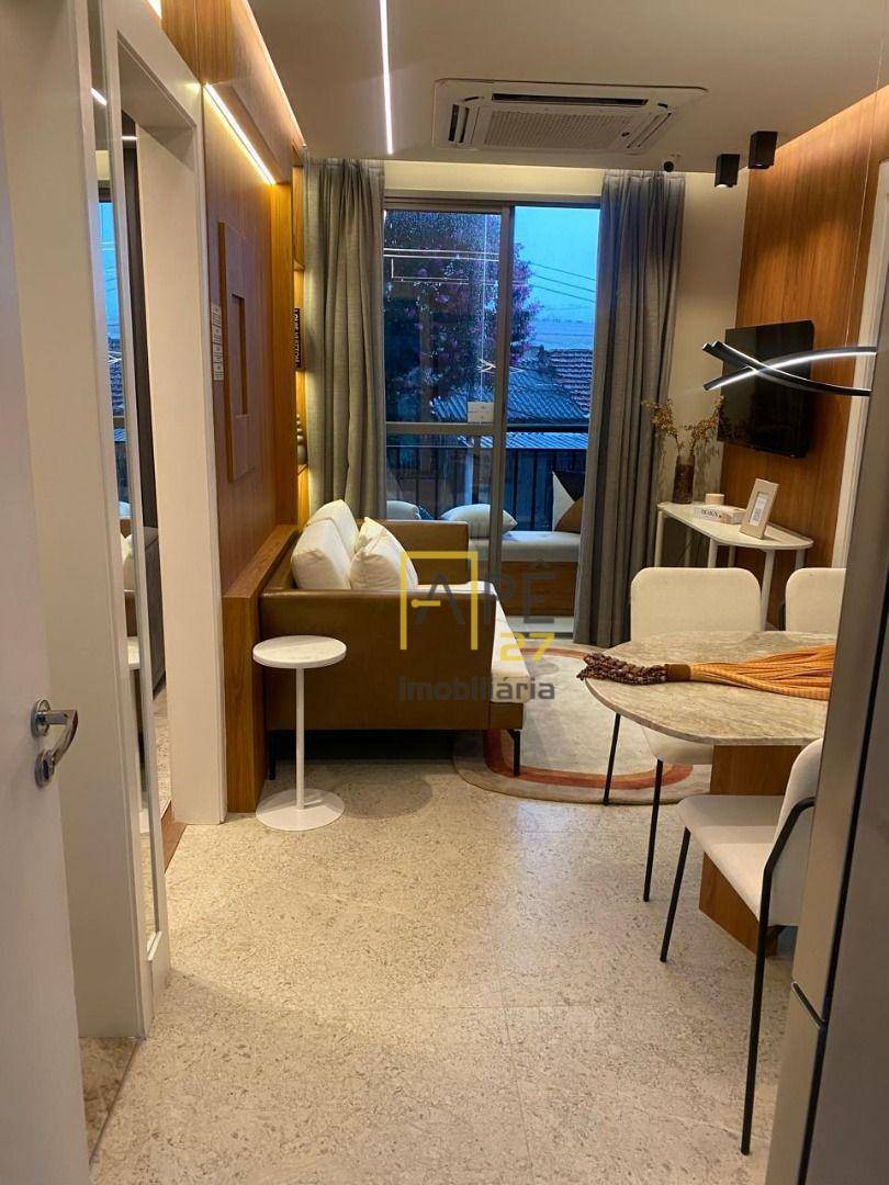 Apartamento à venda com 2 quartos, 42m² - Foto 1