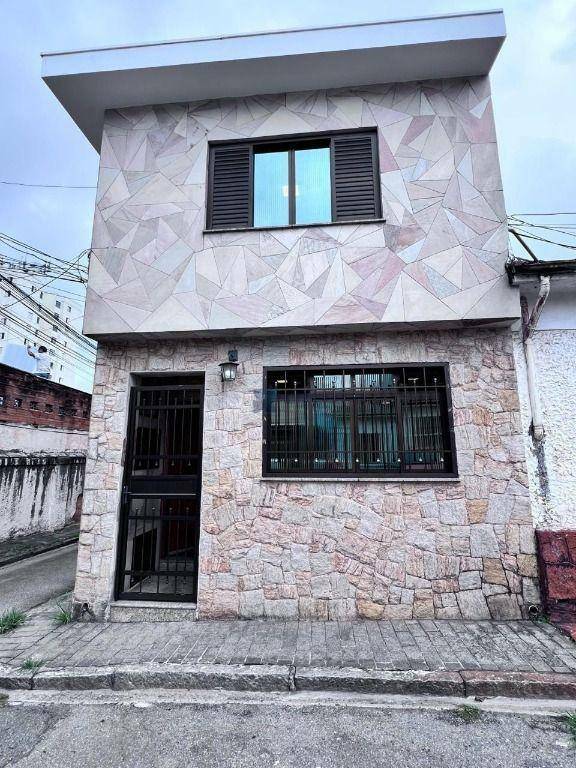 Sobrado à venda com 3 quartos, 142m² - Foto 1