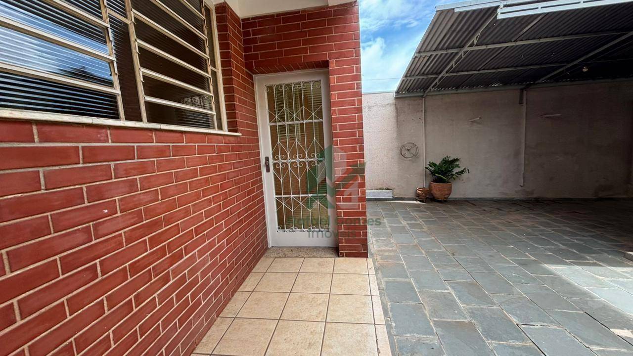 Casa, 4 quartos, 277 m² - Foto 2