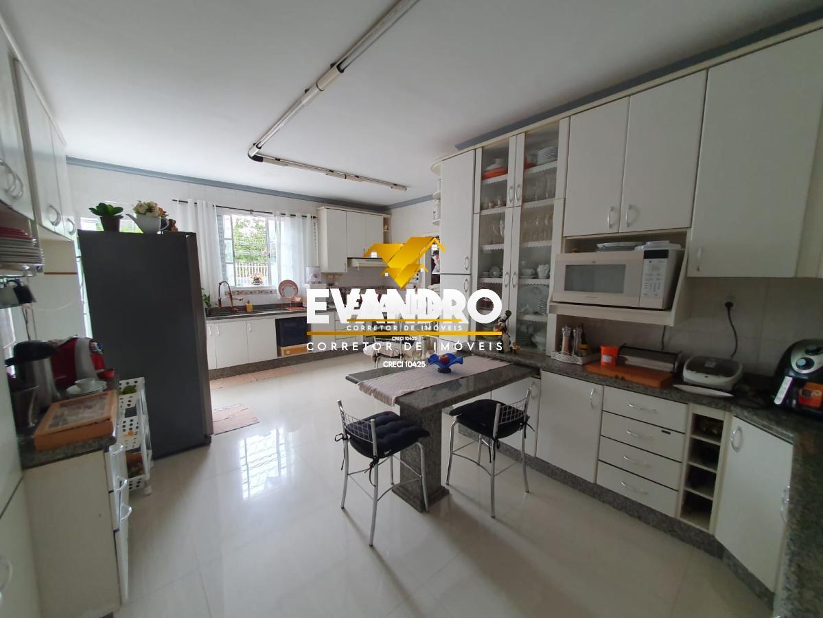 Casa à venda com 3 quartos, 600m² - Foto 16