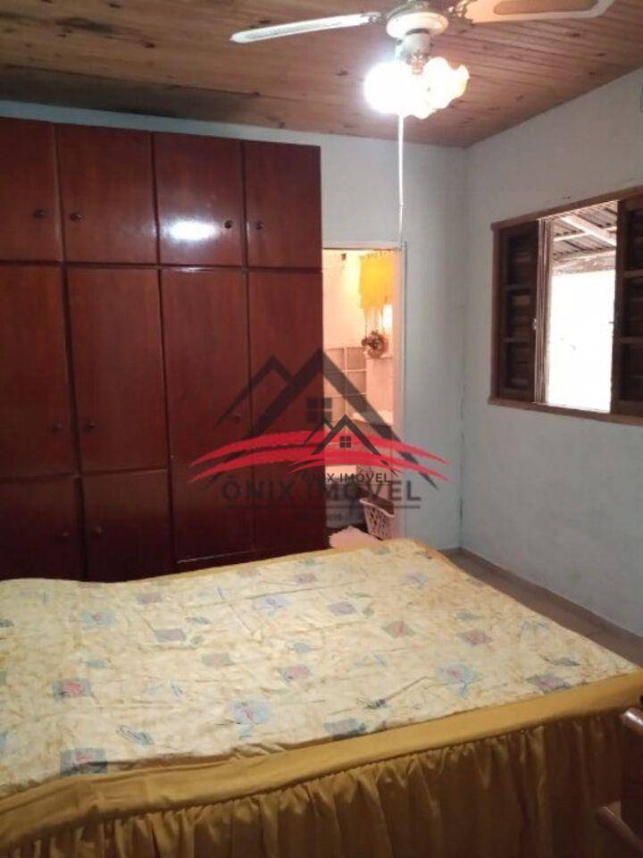 Sítio à venda com 3 quartos, 5m² - Foto 9