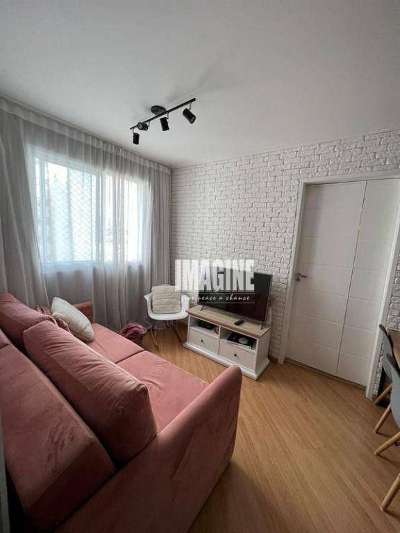 Apartamento à venda com 2 quartos, 45m² - Foto 1