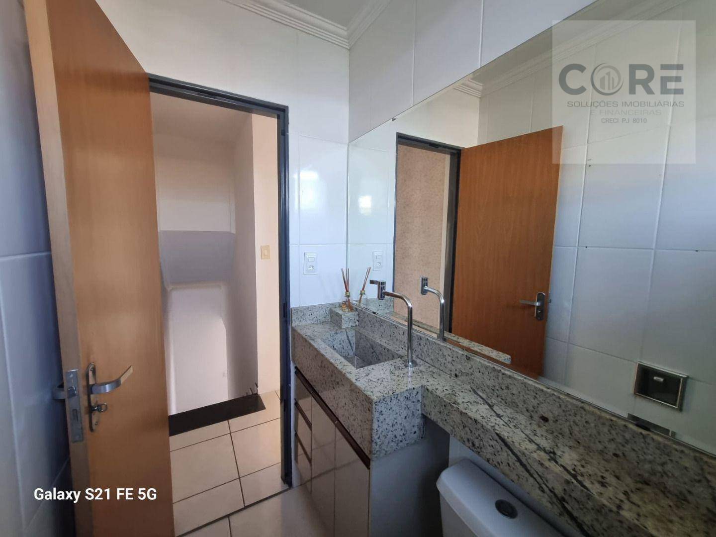 Casa à venda com 2 quartos, 64m² - Foto 16