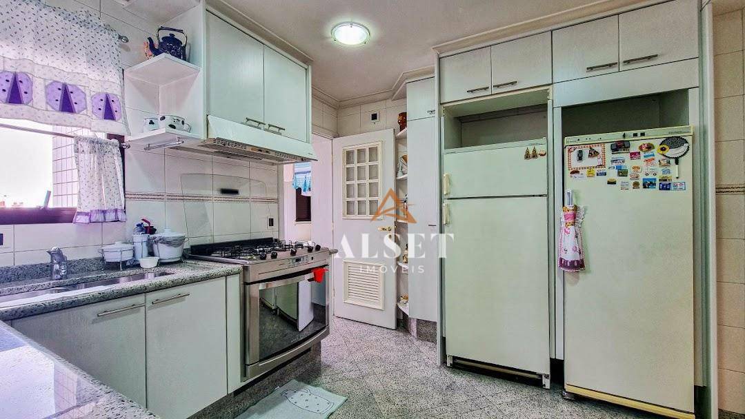 Apartamento à venda e aluguel com 4 quartos, 226m² - Foto 15