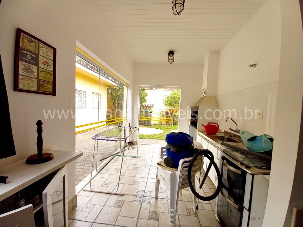 Casa à venda com 3 quartos, 350m² - Foto 15