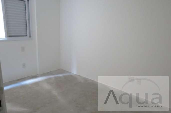 Apartamento à venda com 2 quartos, 67m² - Foto 12