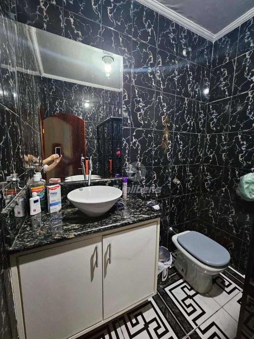 Sobrado à venda com 2 quartos, 182m² - Foto 8