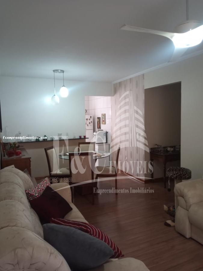 Apartamento à venda com 3 quartos, 92m² - Foto 1