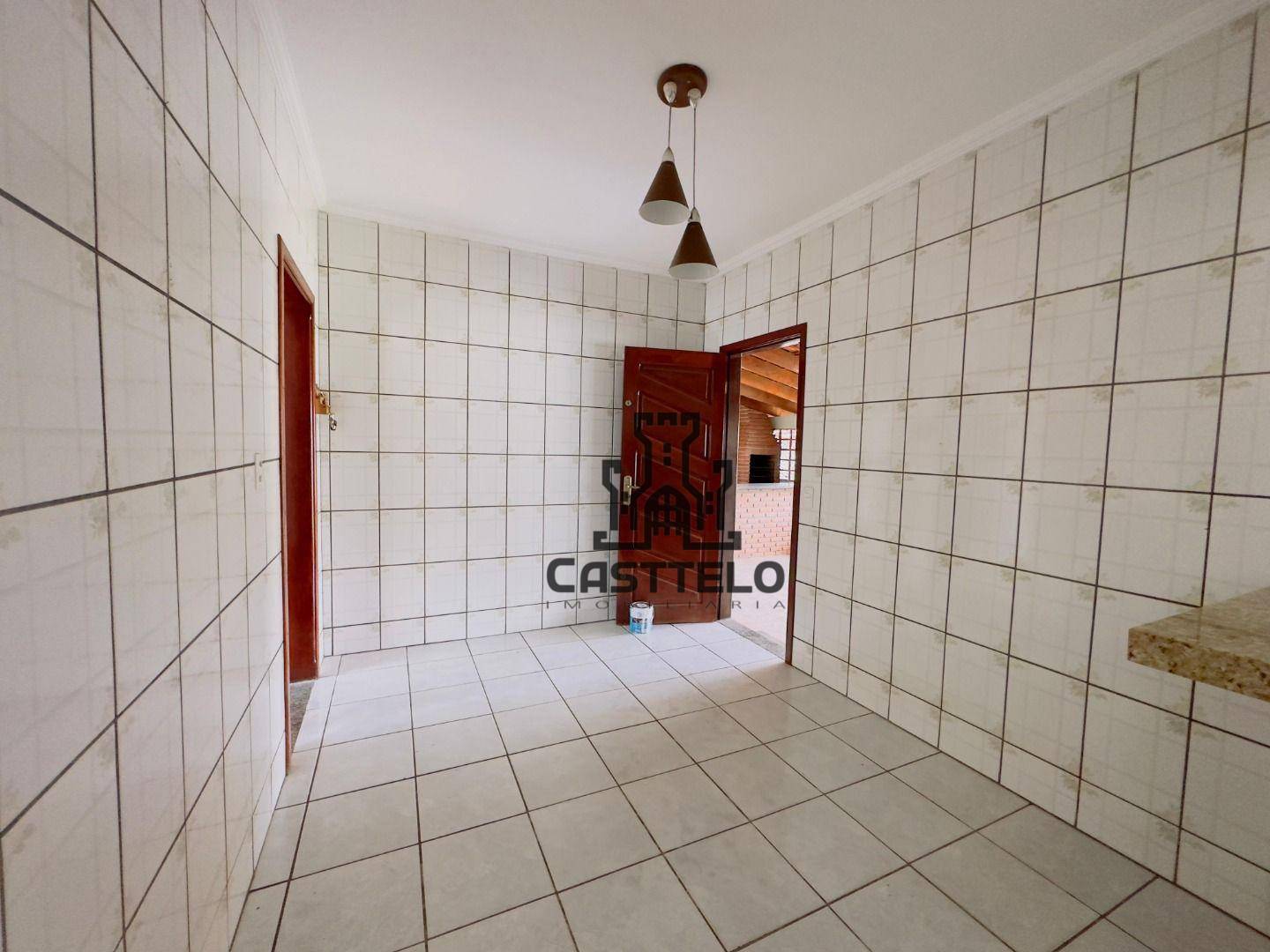 Casa à venda com 2 quartos, 200m² - Foto 12