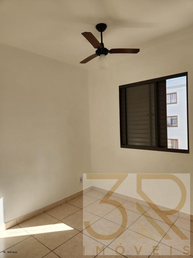 Apartamento à venda com 2 quartos, 48m² - Foto 12