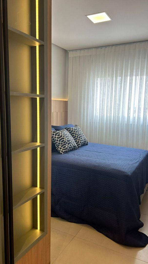 Apartamento à venda com 2 quartos, 66m² - Foto 3