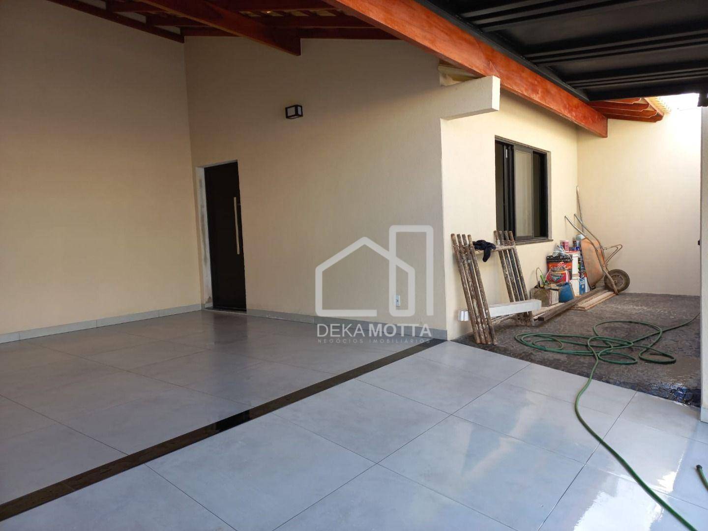 Casa à venda com 3 quartos, 186m² - Foto 2