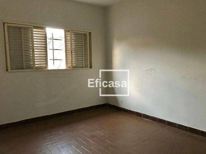 Casa à venda com 3 quartos, 195m² - Foto 17