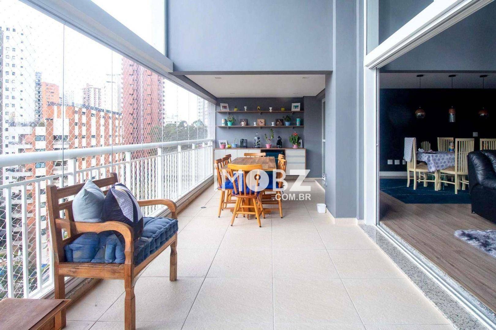 Apartamento à venda com 4 quartos, 238m² - Foto 2