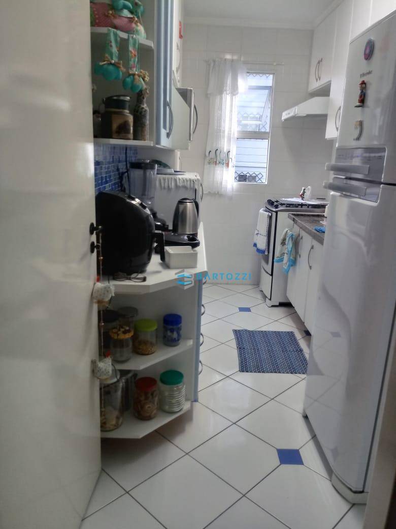 Apartamento à venda com 2 quartos, 63m² - Foto 8