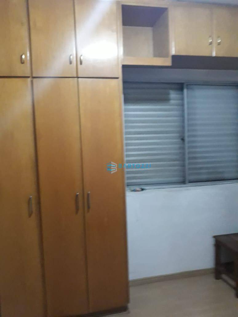 Apartamento à venda com 2 quartos, 64m² - Foto 10