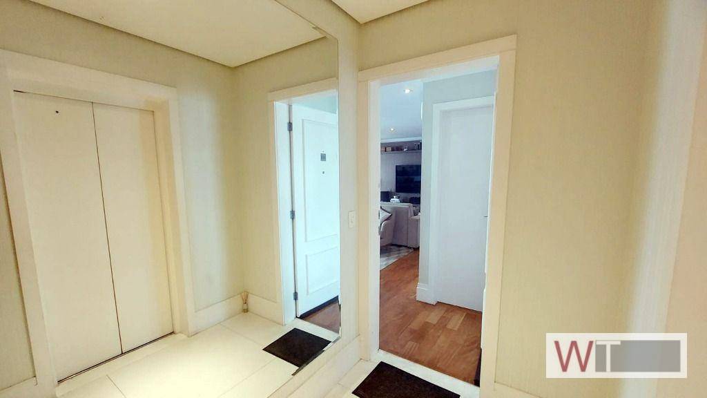 Apartamento à venda com 3 quartos, 130m² - Foto 4