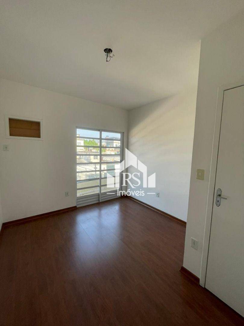 Apartamento à venda com 2 quartos, 75m² - Foto 9