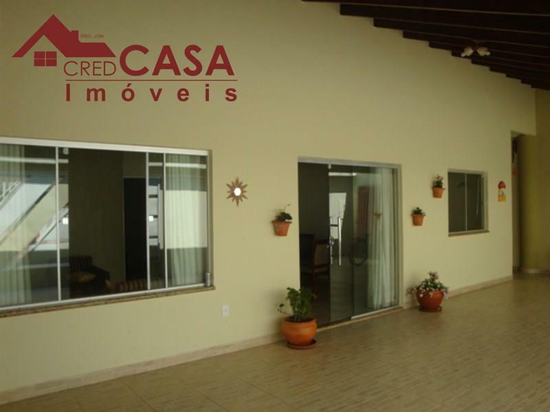 Casa, 5 quartos, 288 m² - Foto 1