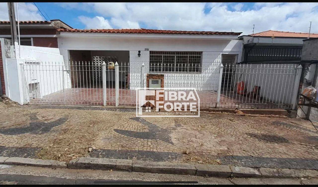 Casa à venda com 3 quartos, 176m² - Foto 1