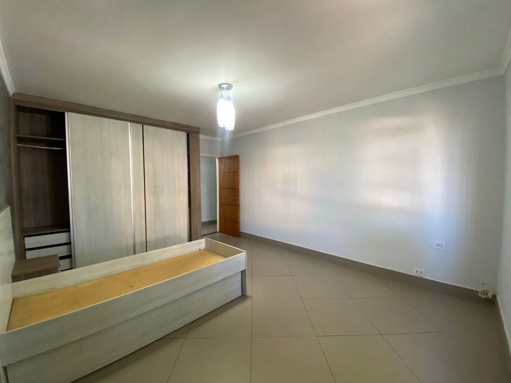 Sobrado à venda e aluguel com 3 quartos, 244m² - Foto 11