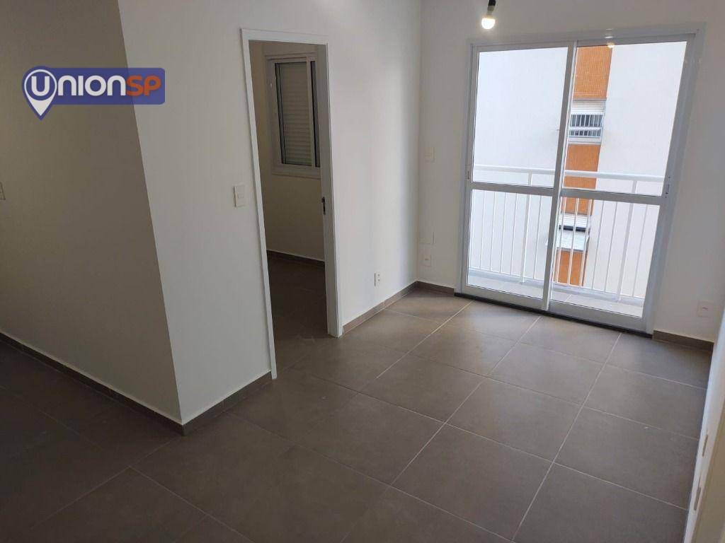 Apartamento à venda com 2 quartos, 41m² - Foto 12