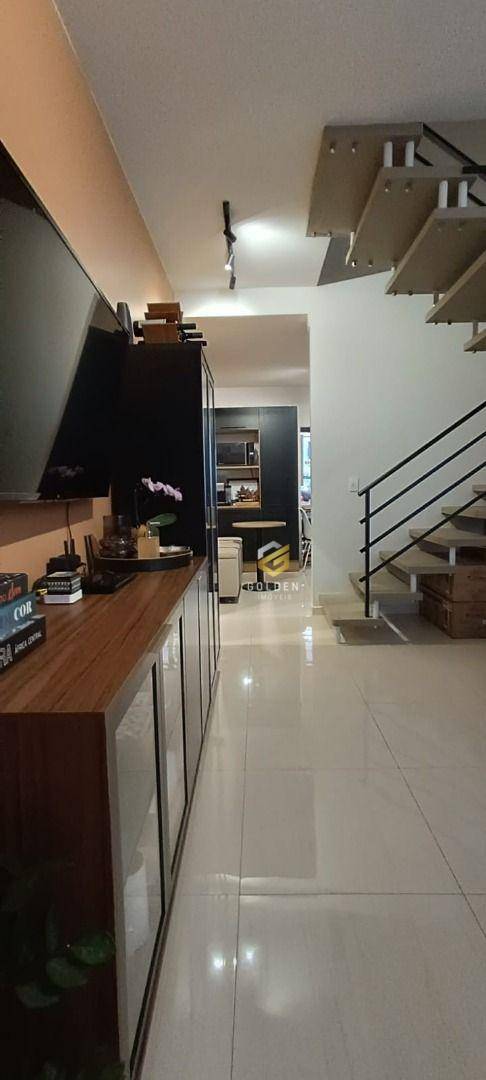 Sobrado à venda com 2 quartos, 72m² - Foto 8