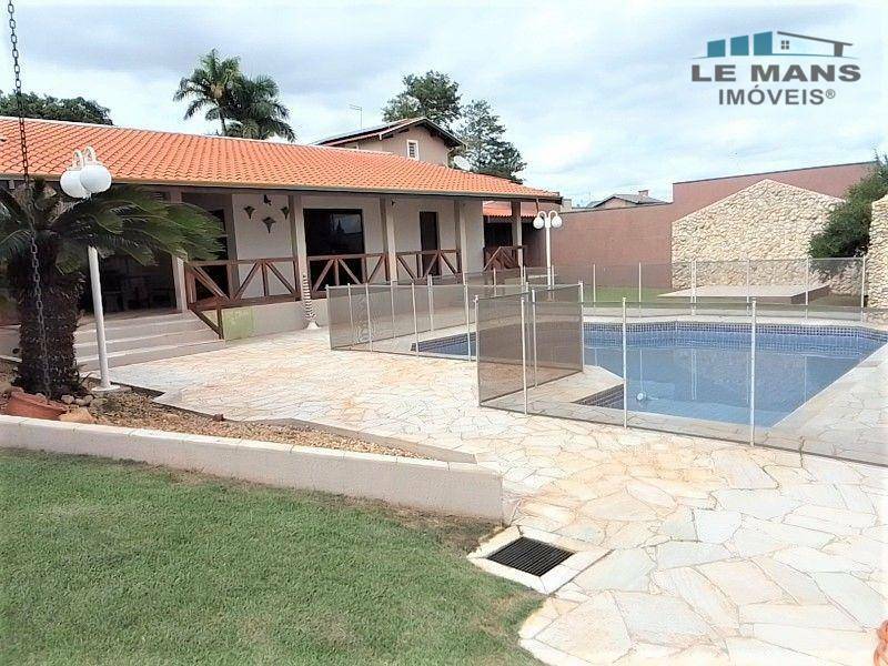 Casa de Condomínio à venda com 3 quartos, 306m² - Foto 1