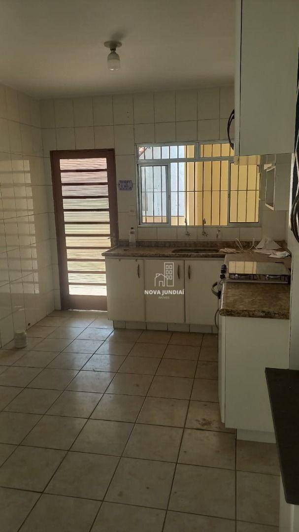 Casa para alugar com 3 quartos, 120m² - Foto 29