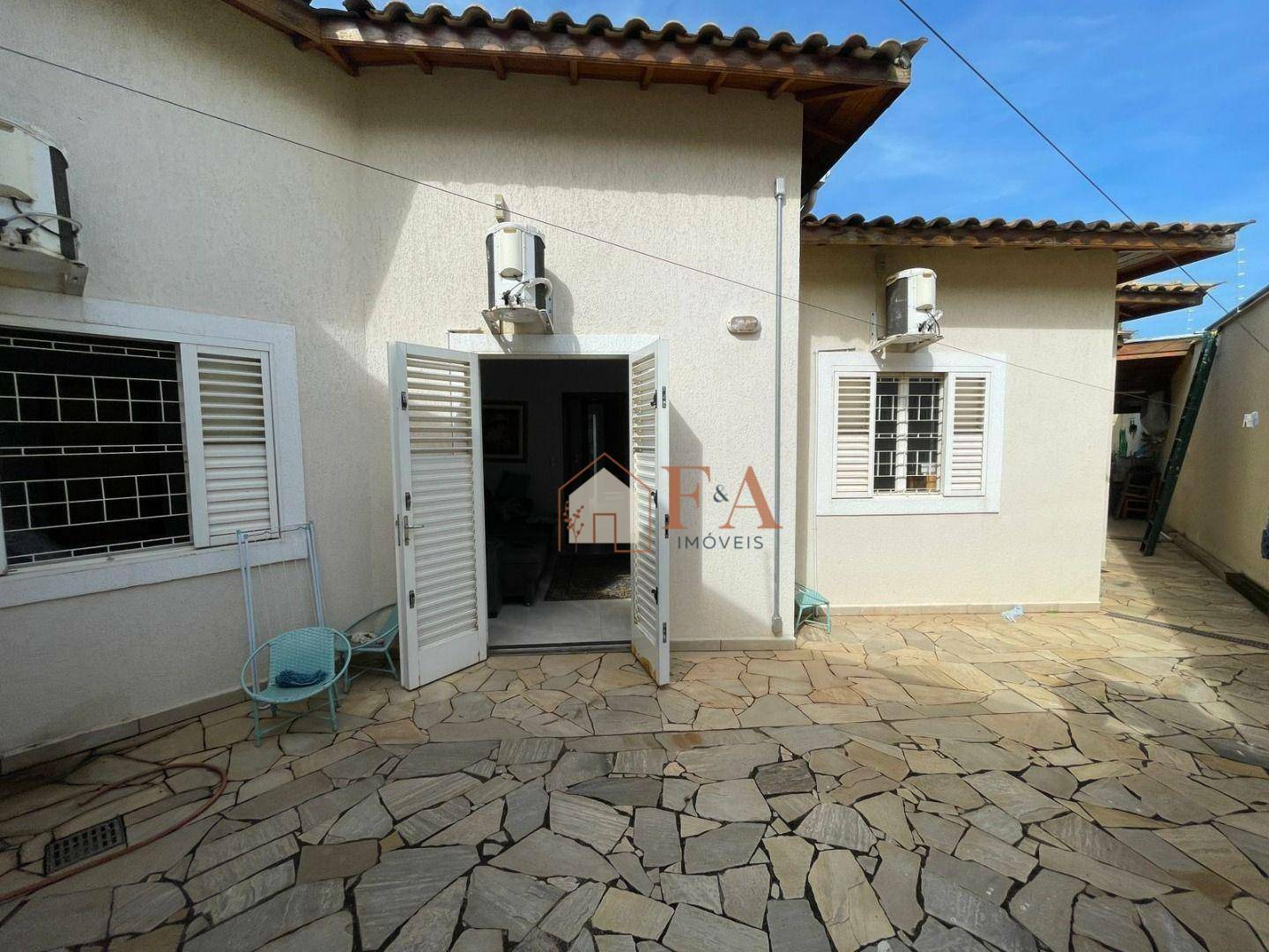 Casa à venda com 3 quartos, 143m² - Foto 20