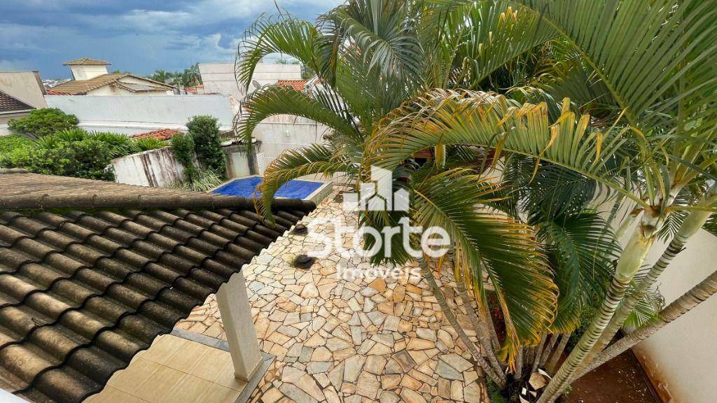 Casa à venda com 3 quartos, 280m² - Foto 15