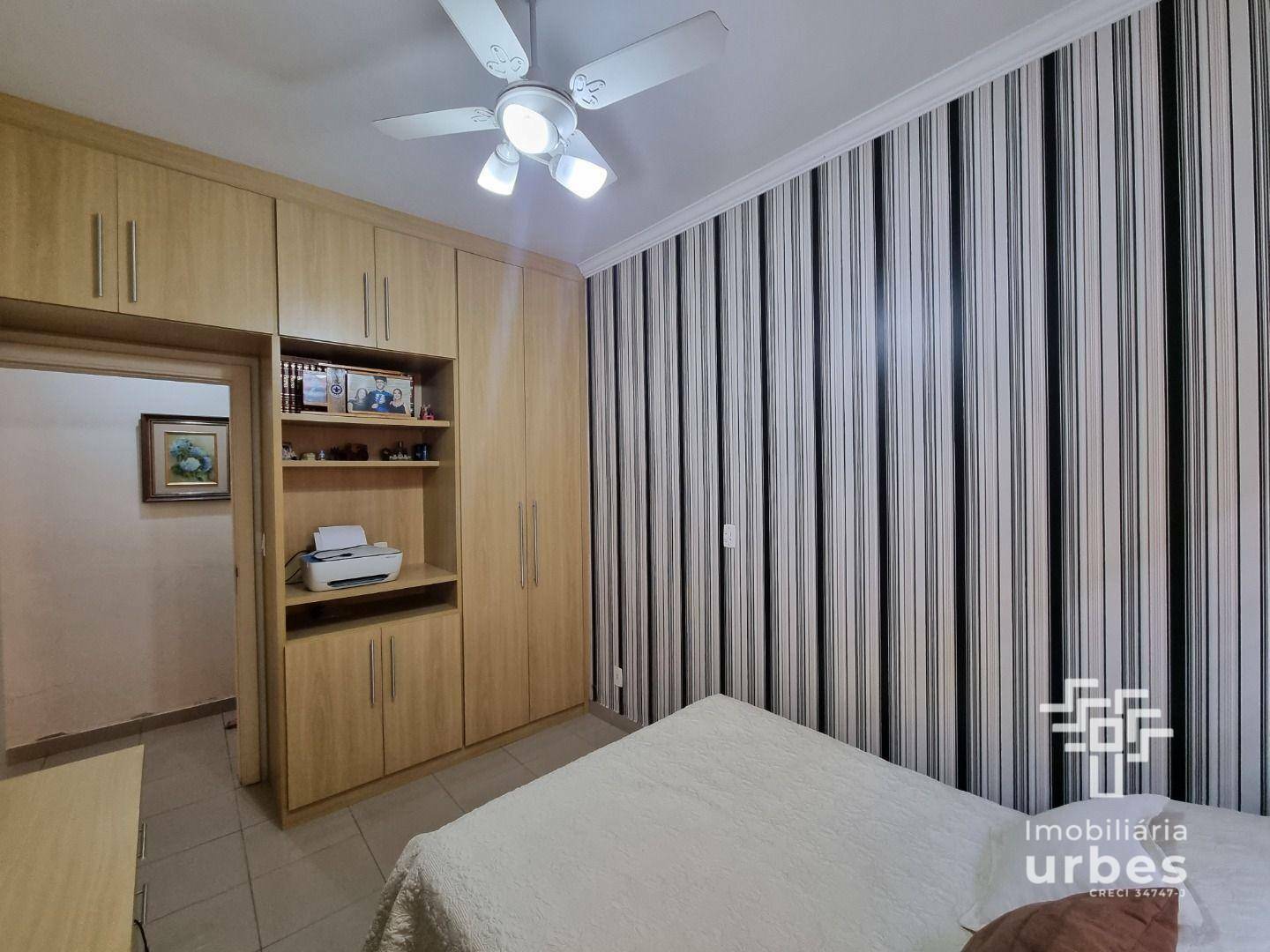 Casa à venda com 4 quartos, 196m² - Foto 17