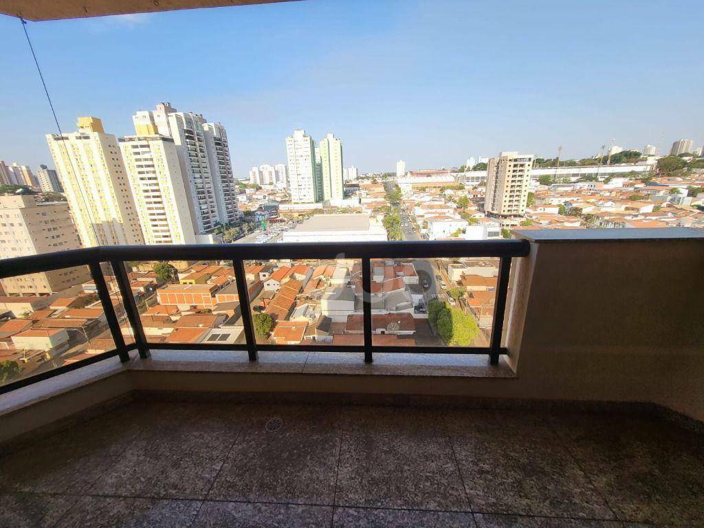 Apartamento à venda com 4 quartos, 198m² - Foto 8