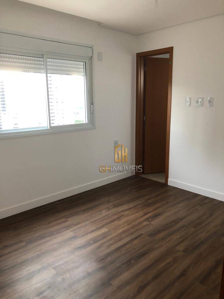 Apartamento à venda com 3 quartos, 130m² - Foto 7