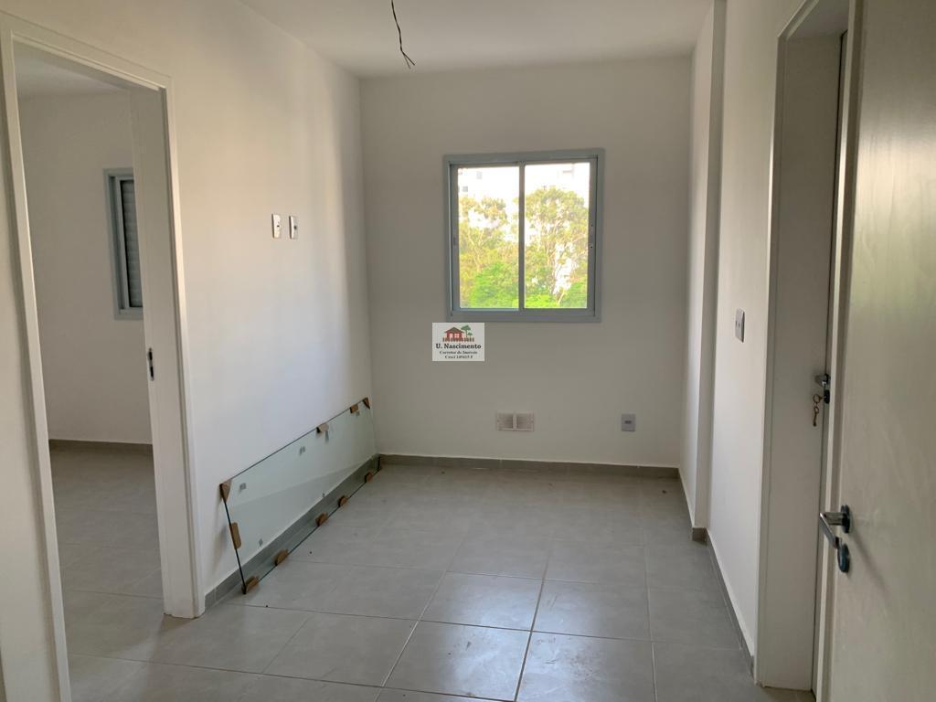 Apartamento à venda com 2 quartos, 40m² - Foto 7