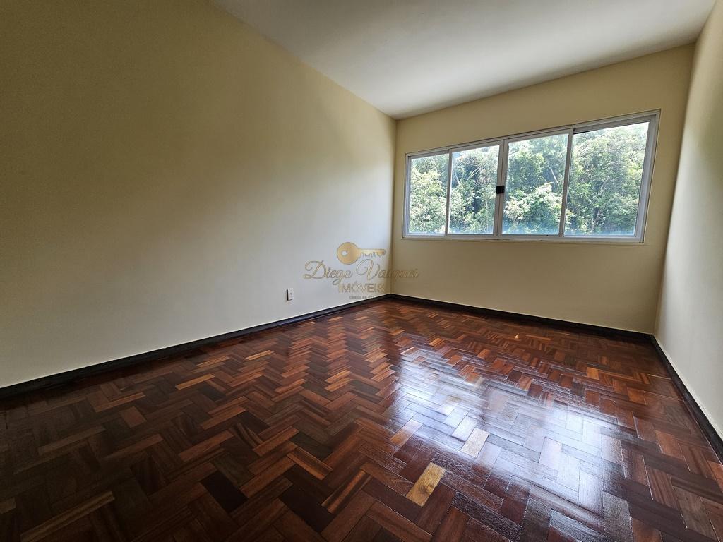 Apartamento à venda com 2 quartos, 82m² - Foto 4